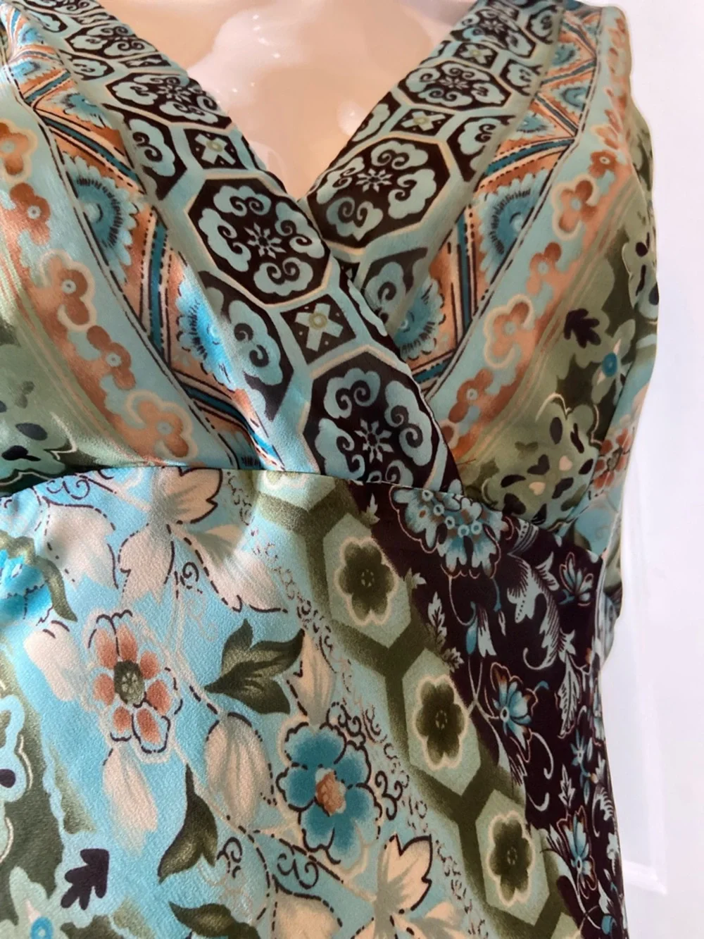 Rabbit Rabbit Rabbit Designs~Airy~Patchwork~Semi-Sheer Overlay~Dress~Size 10 - Picture 13 of 15